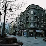 アパート Cinema Vardar Apartment, Downtown, Pedestrian Zone, #free Parking# スコピエ