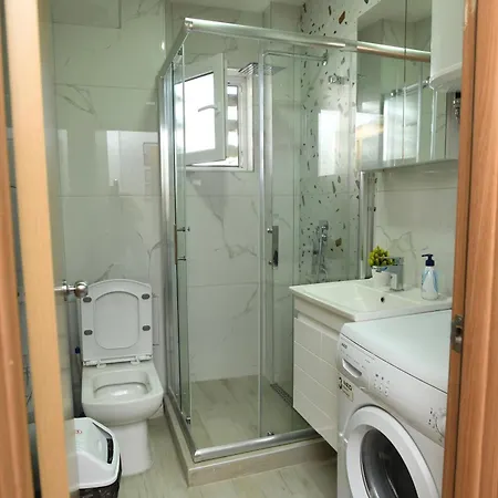 Cinema Vardar Apartment, Downtown, Pedestrian Zone, #free Parking# * Σκόπια