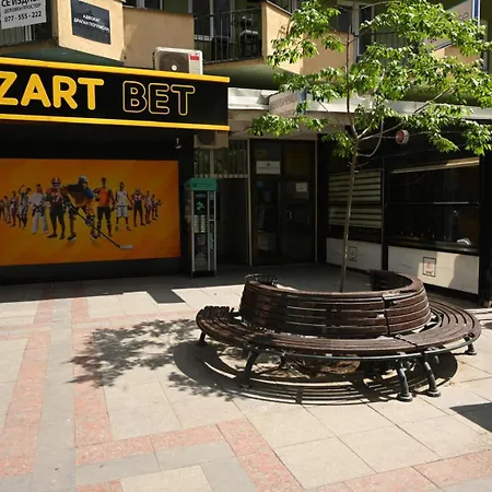Cinema Vardar Apartment, Downtown, Pedestrian Zone, #free Parking# * Σκόπια
