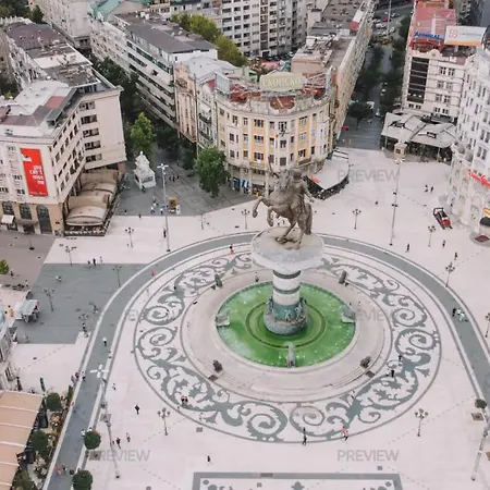 Cinema Vardar Apartment, Premium Downtown Location, Pedestrian Zone, Fully Air-Conditioned, Free Parking * 스코페