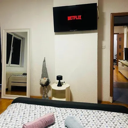 Διαμέρισμα Cinema Vardar Apartment, Downtown - Pedestrian Zone, Fully Air-conditioned, Free Parking *