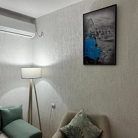아파트 Cinema Vardar Apartment, Premium Downtown Location, Pedestrian Zone, Fully Air-Conditioned, Free Parking *