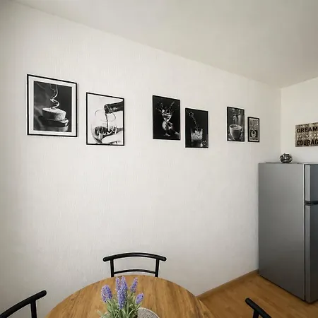 Cinema Vardar Apartment, Downtown - Pedestrian Zone, Fully Air-conditioned, Free Parking Apartament Scopia