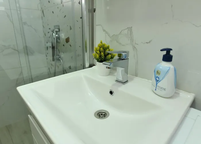 Cinema Vardar Apartment, Downtown, Pedestrian Zone, #free Parking# Skopje